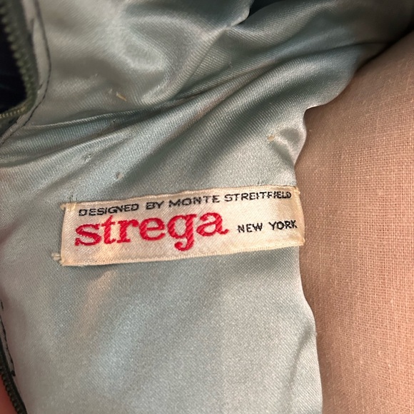 Vintage MONTE STREITFIELD for Strega Elegant Green Velvet Dress 1960 cowl hood - Picture 7 of 8